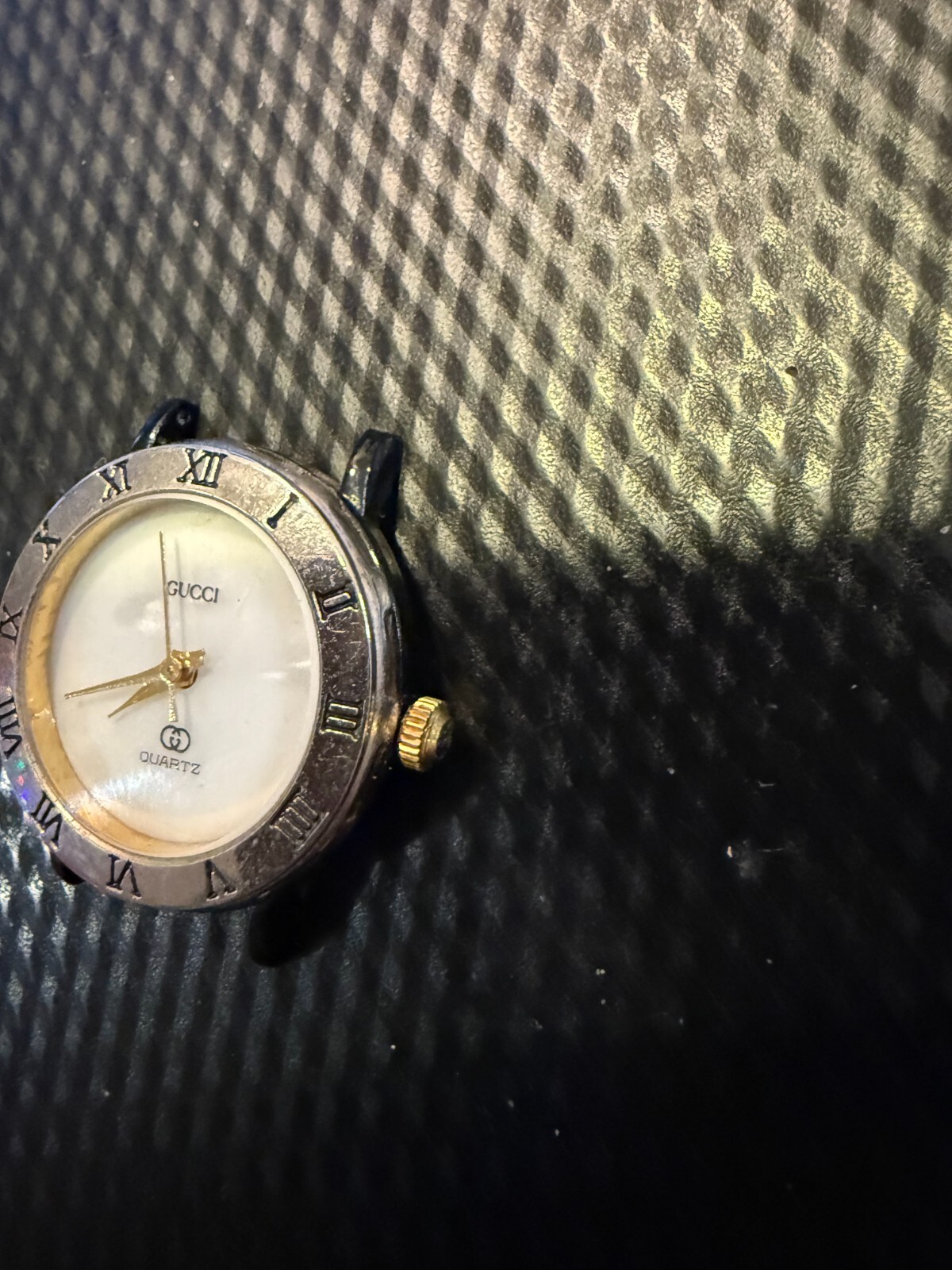NICE Vintage 1980’s Gucci White Watch & Roman Numeral Black Case Quartz 24mm