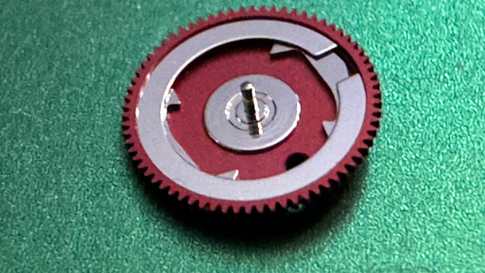 Rolex REVERSING WHEEL 2235 2230 540. Authentic reversing wheels for Datejust