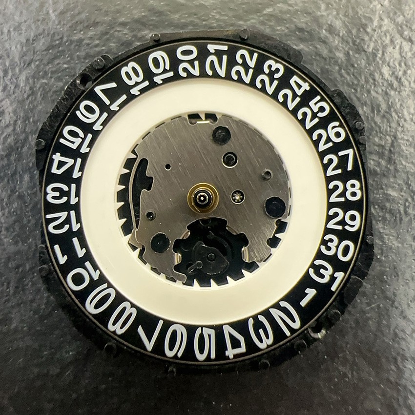 For PC32A Quartz Movement 3-Hands Black Calendar 3 o’clock Electronic Movement