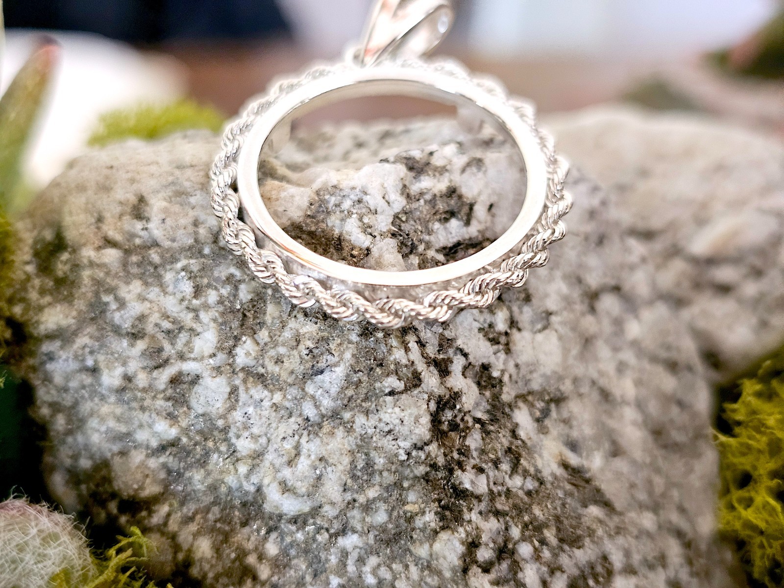 925 Sterling Silver Rope Edge Bezel for 22mm Nickel 5 Cent Coins