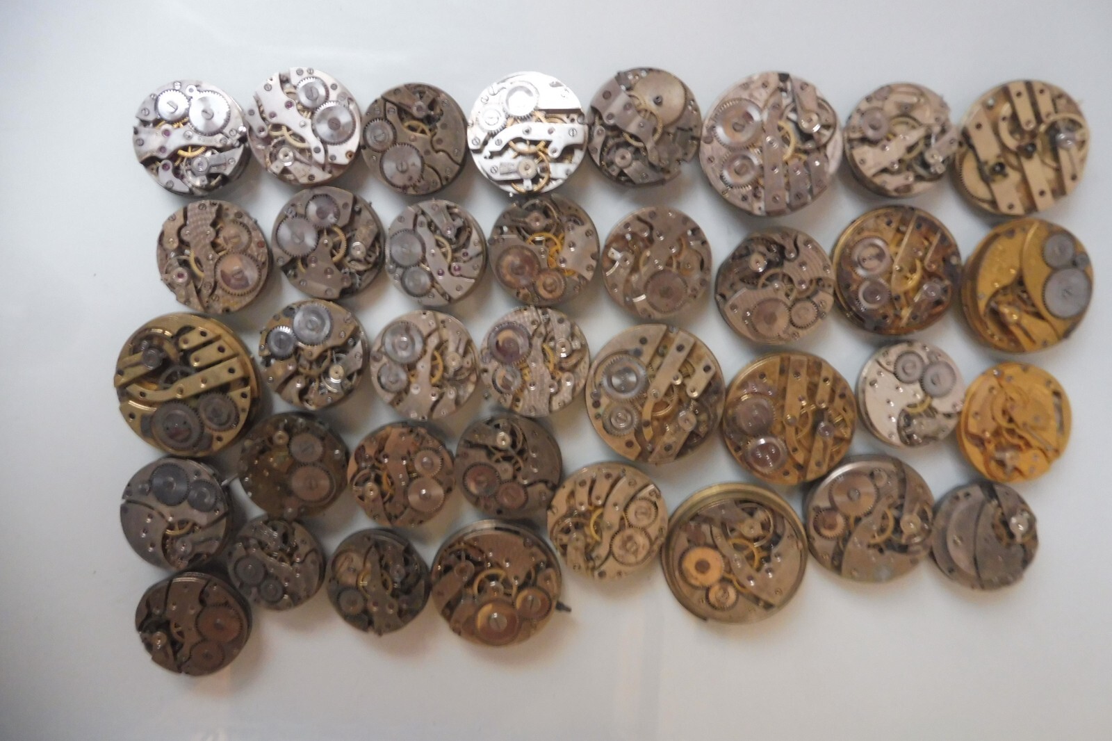 Uhr-Werke, 36 old mechanism watches for mechanic wristwatches, brands