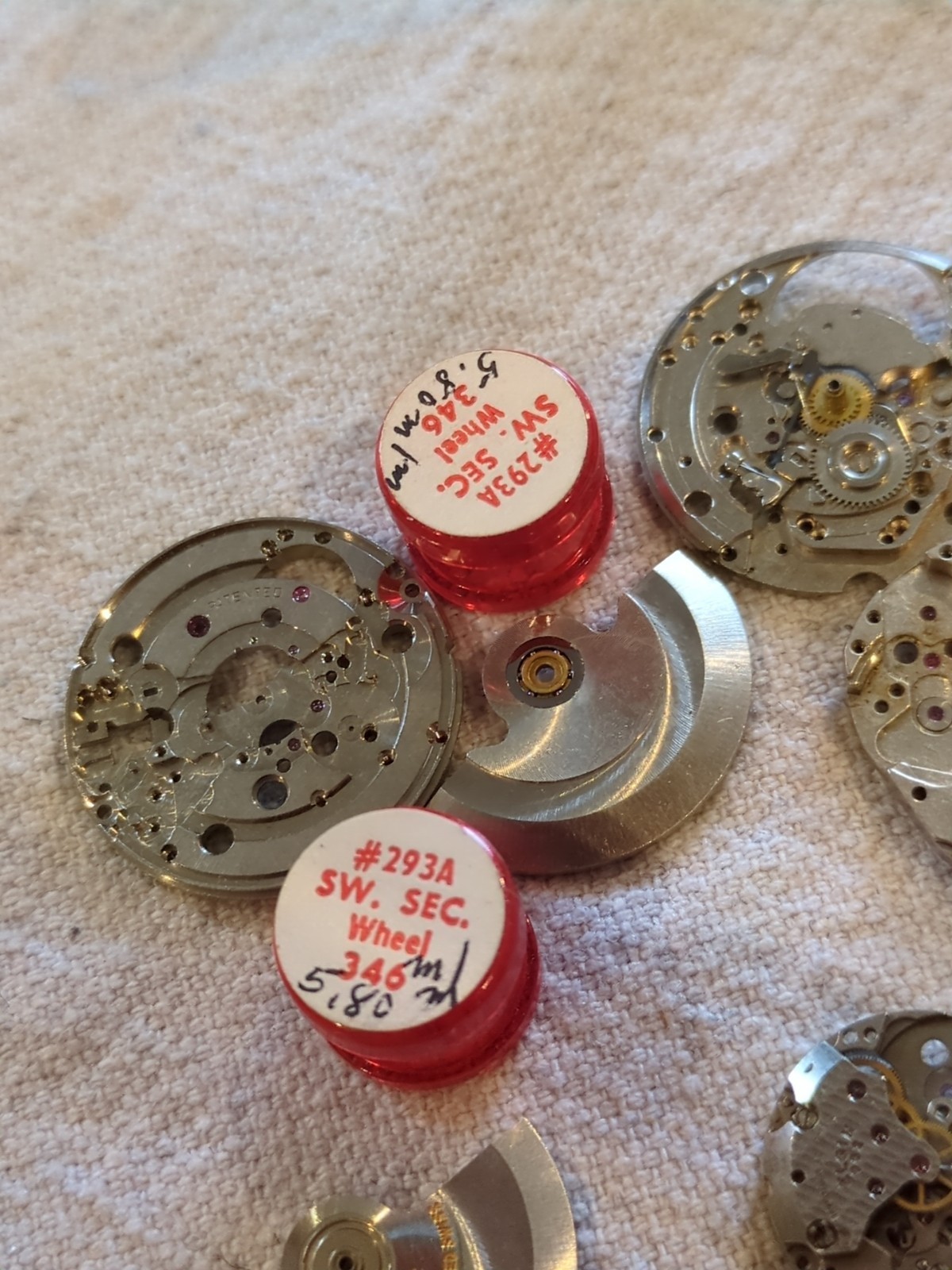 !!Lot of Watch Movement Parts. Movement Plates, Rotor, Wheels, and Crowns. Look!