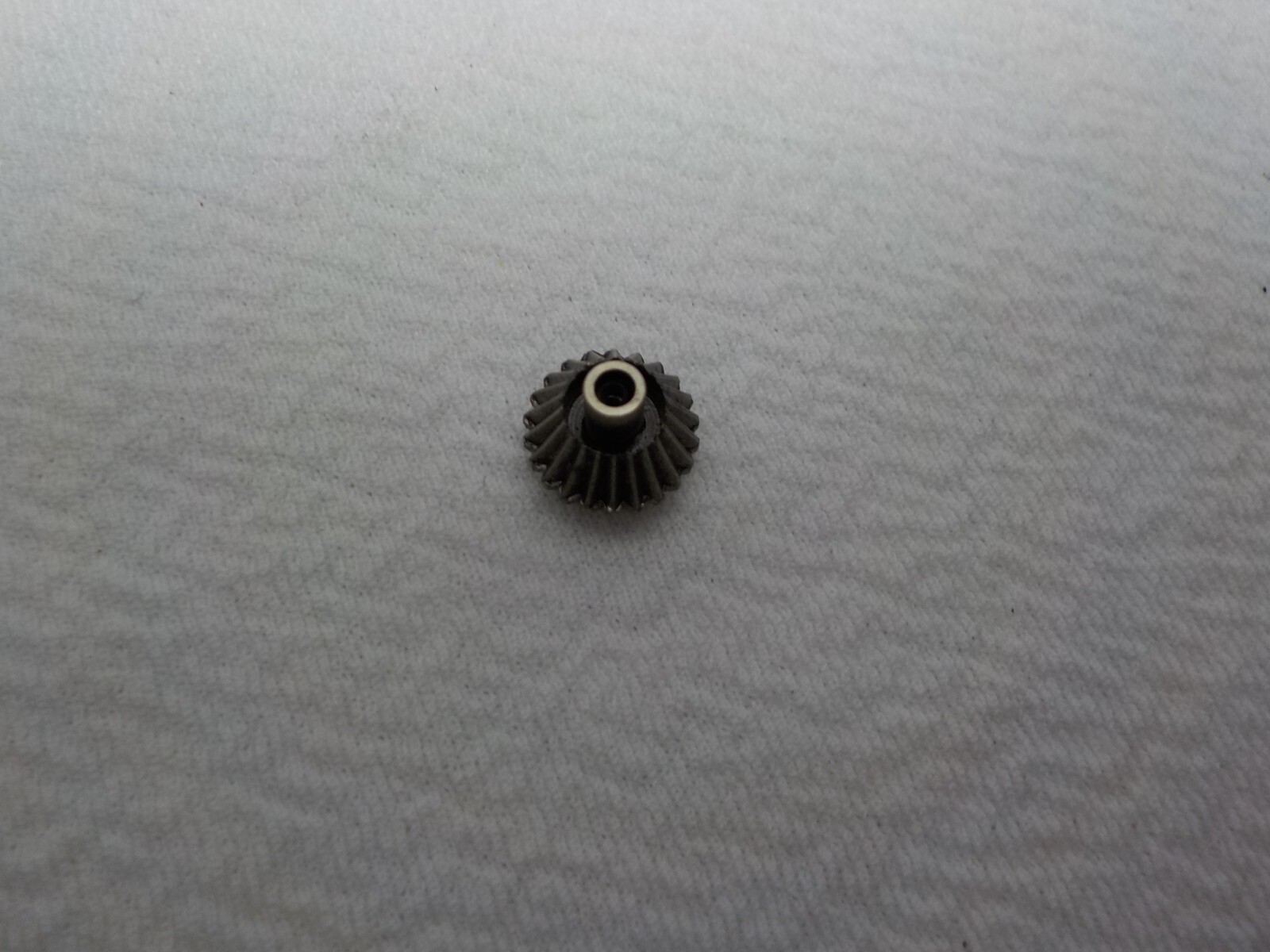 VINTAGE 8.2 MM SILVER POCKET WATCH CROWN WATCHMAKERS REPLACEMENT PART #17