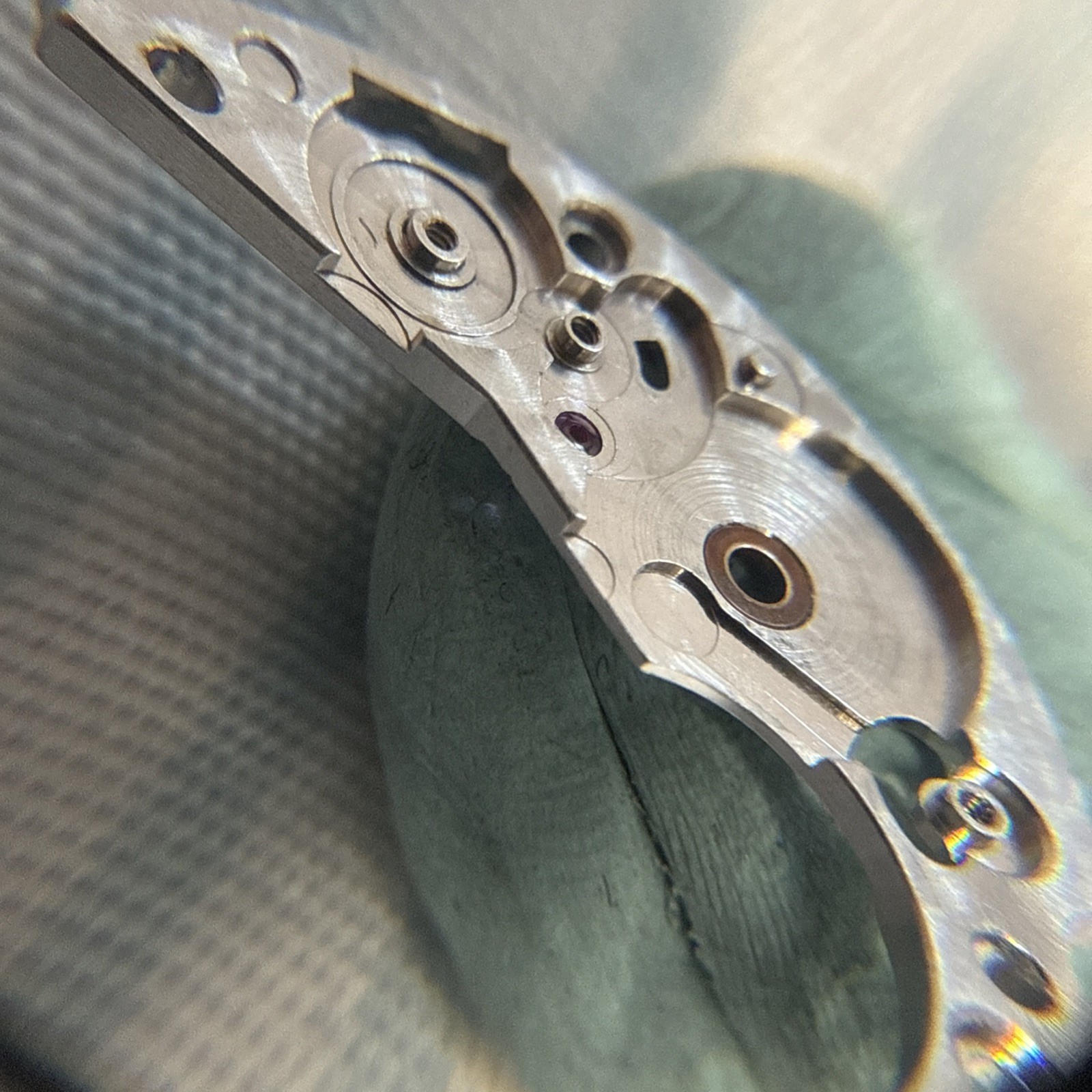genuine Rolex watch 3035 part barrel bridge 5001