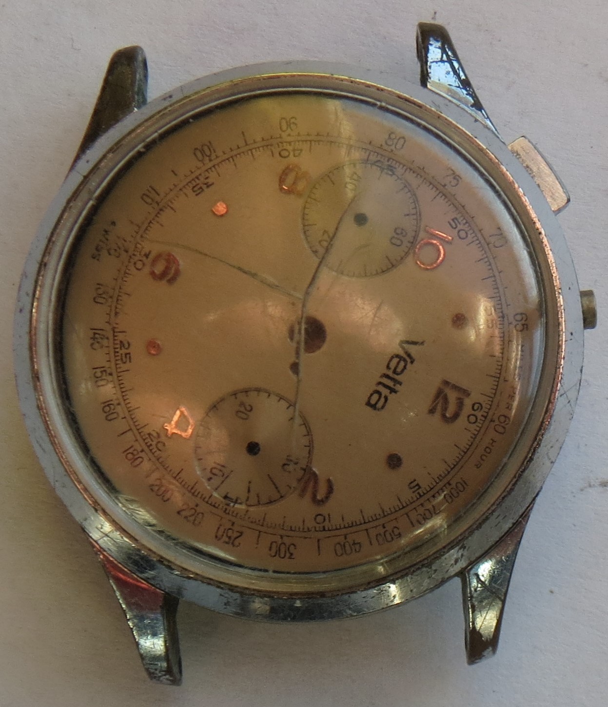 Vetta chronograph mens wristwatch nickel chromiun case dial & pushers 34,5 mm.