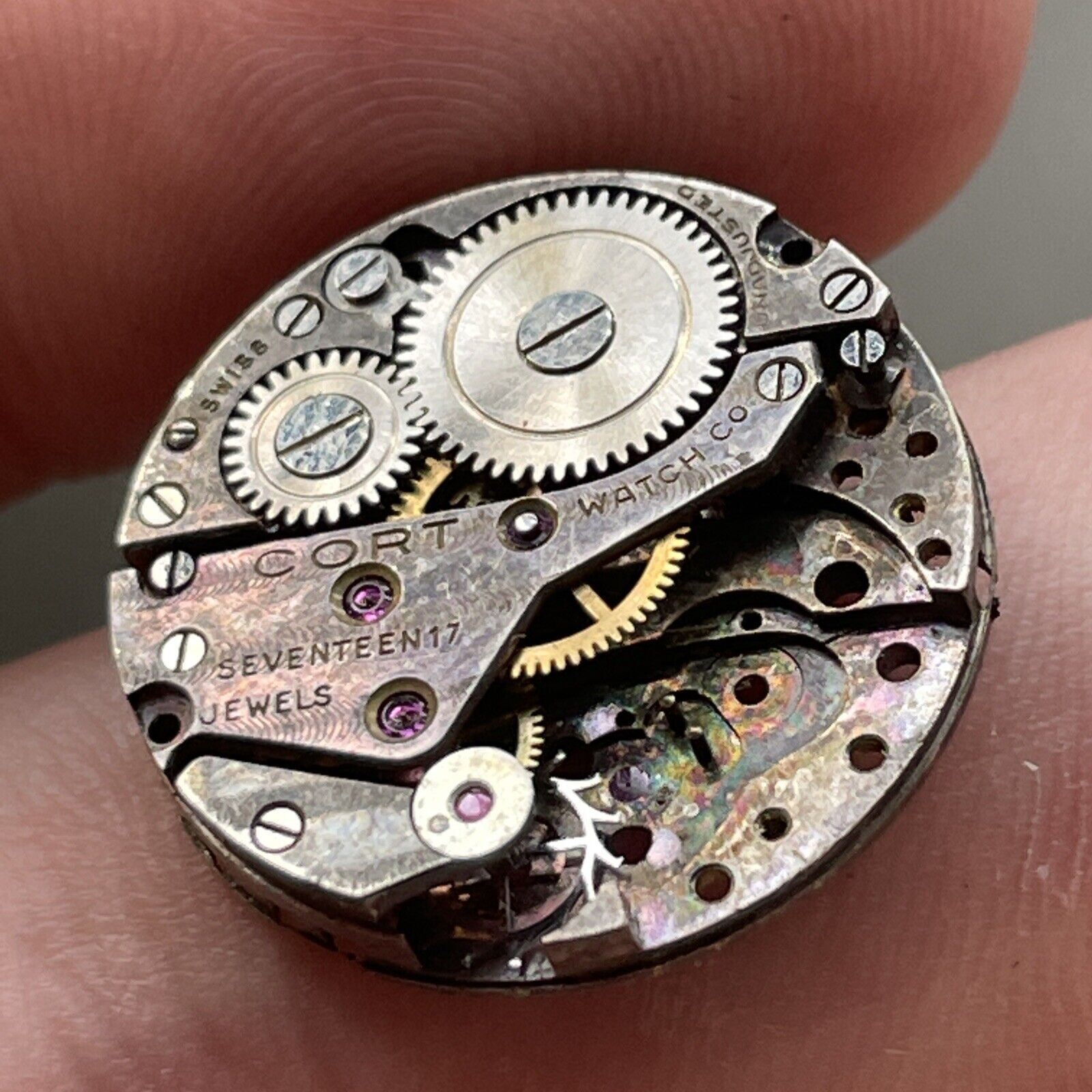 VTGV Cort Watch Co. 17 Jewels Swiss Unadjusted Movement