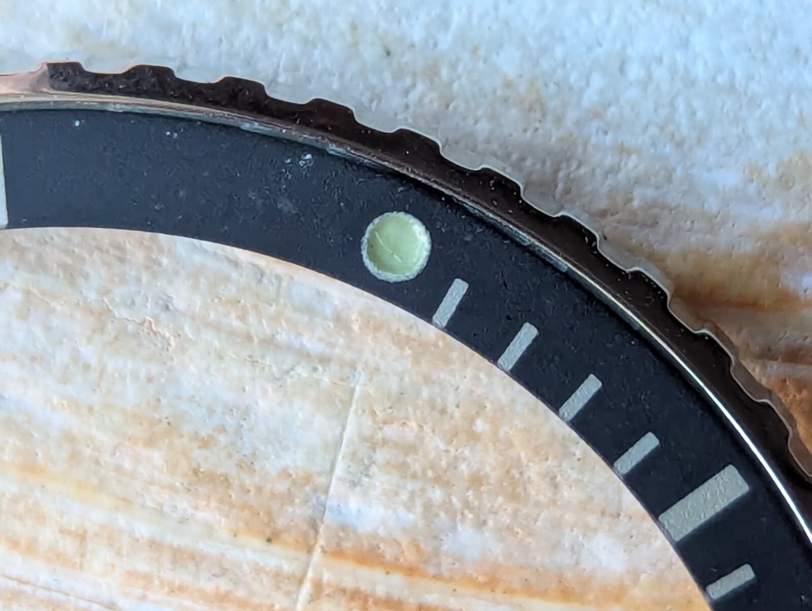 DEFECTIVE NOS Vintage Bulova Accutron Depth Gauge Bezel/Insert FOR 8459 CASES