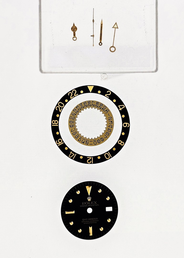 Rolex dial + hands + disc date bezel Ref.1675 GMT-MASTER DIAL NIPPLE set