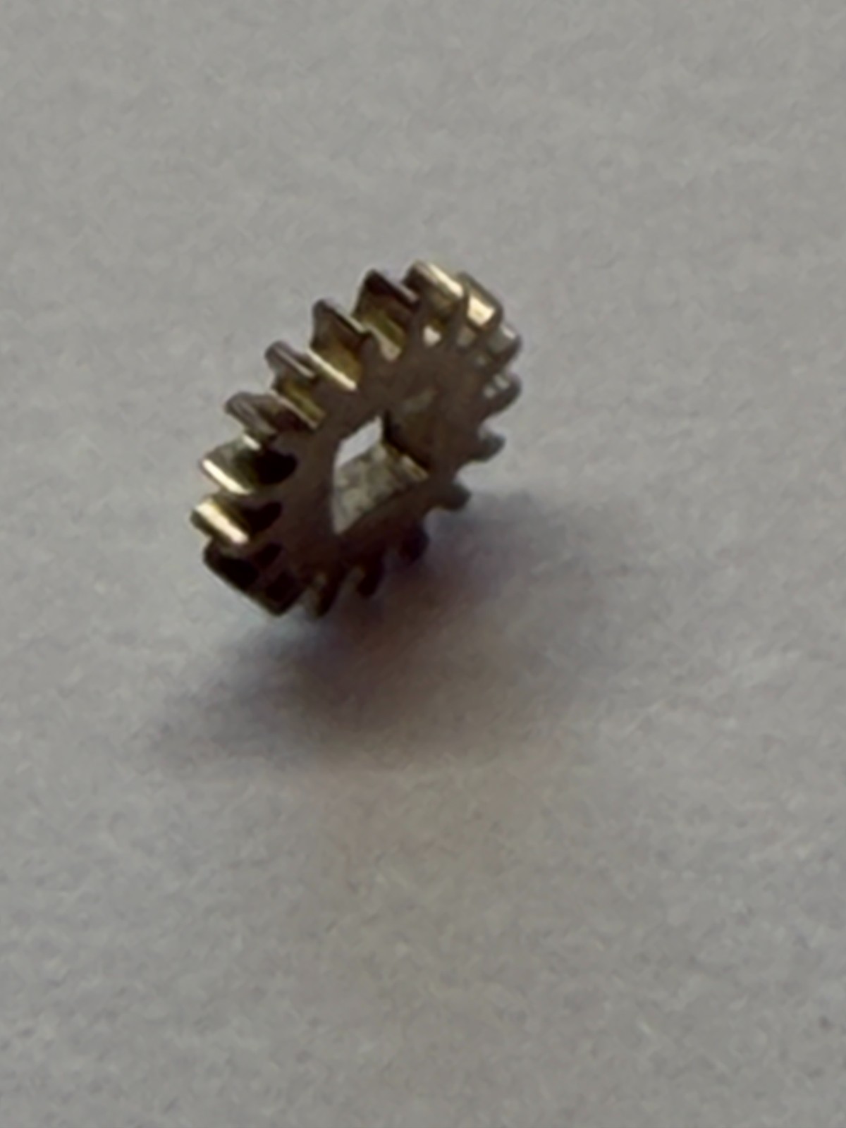 Brac Cal 2051, 2063, Winding Pinion NOS
