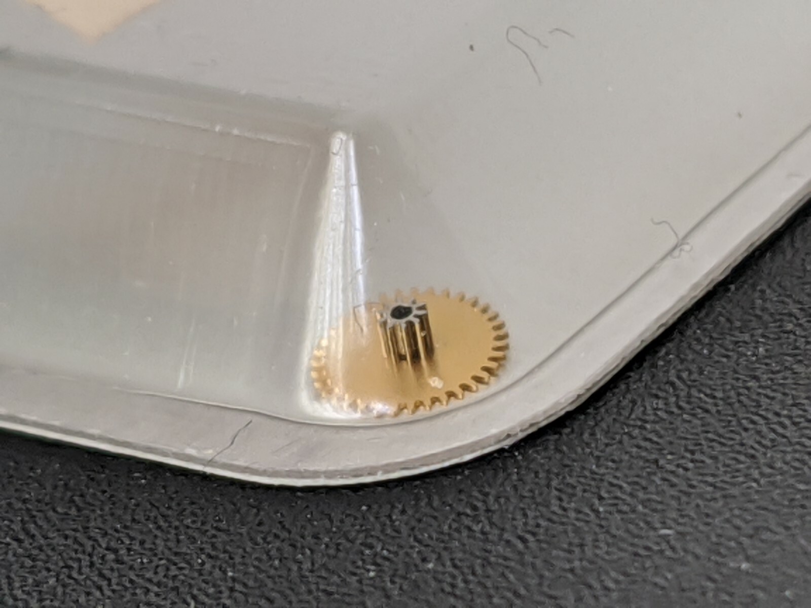 Rolex Caliber: 2235-260 Minute Wheel. Genuine New Factory Sealed Package