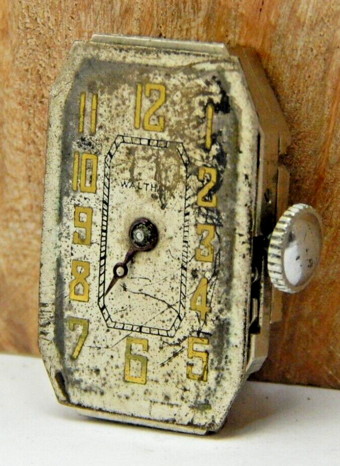 Vintage Waltham 1928 Rect. Wristwatch 15j model: L-7.25 wrist watch movement