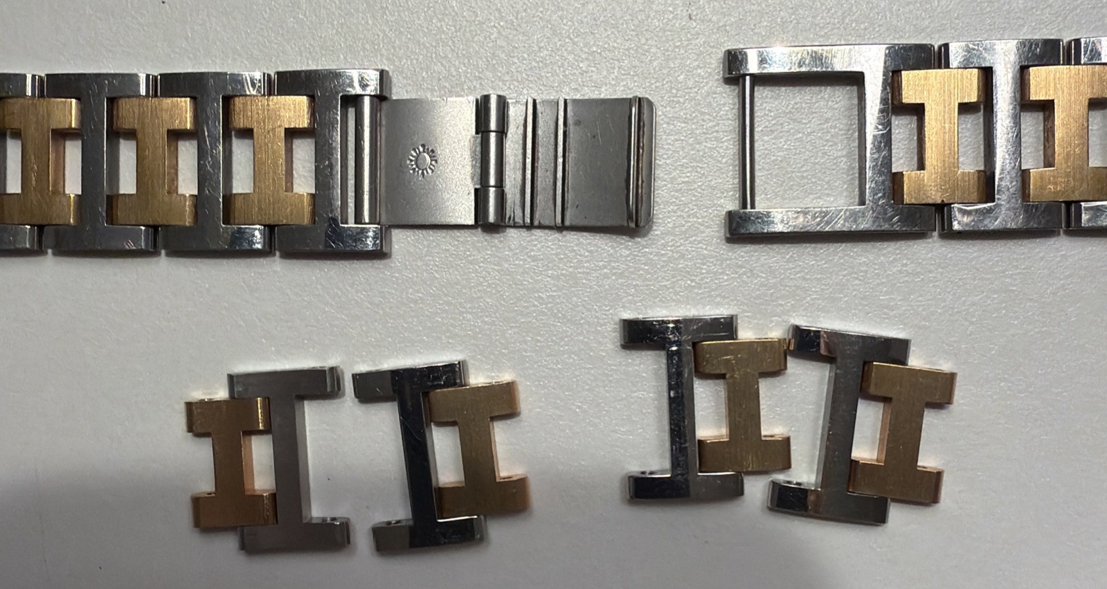 Hermes Clipper Silver and Gold Band with Clasp and 13 band links Size 12mm
