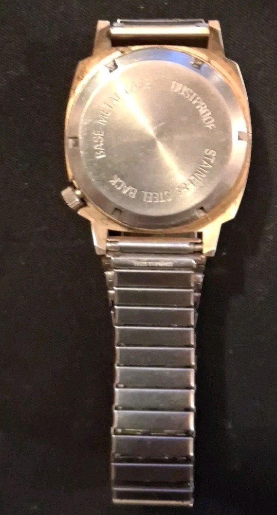 Lot of 7 Vintage Watches for Parts Or Repair