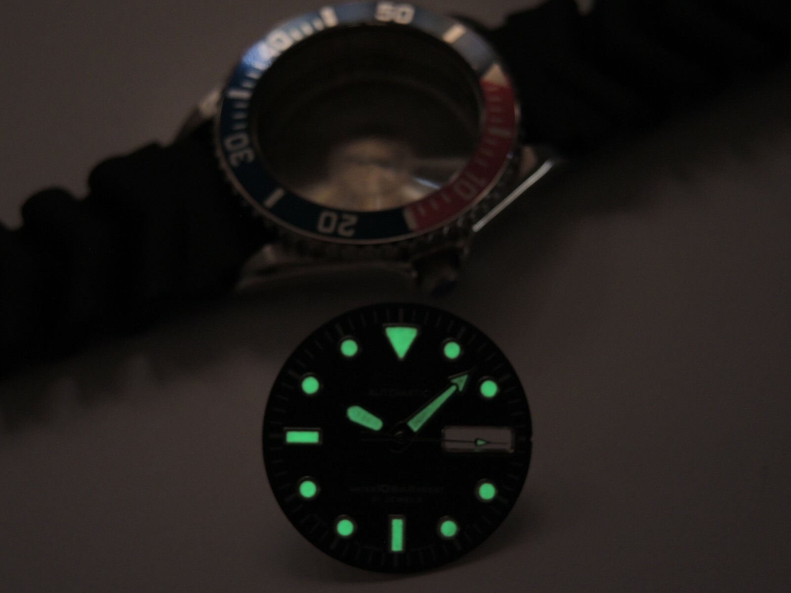 NEW STAINLESS CASE,CROWN,DIAL,HANDS MEDIUM DIVERS 10BAR SKX025 (7S26-0050) WATCH