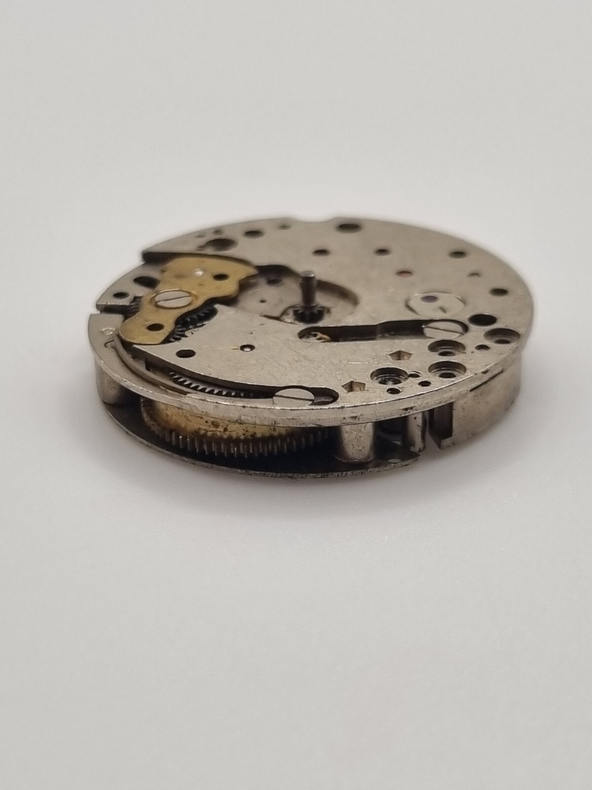 EB 1197N Manual Wind Watch Movement 17 Jewels Swiss Parts Repair Untested 23.5mm