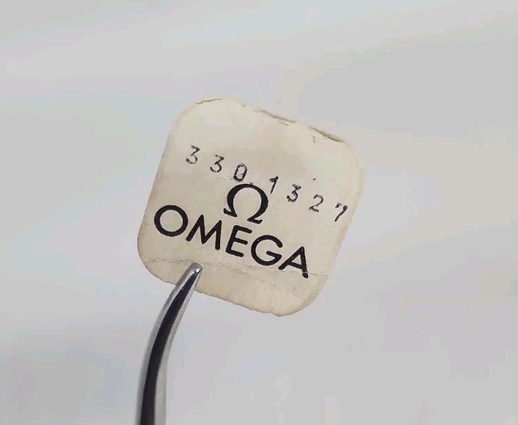 NOS OPEN BOX Omega Caliber 330 Part Number 1327 BALANCE WHEEL
