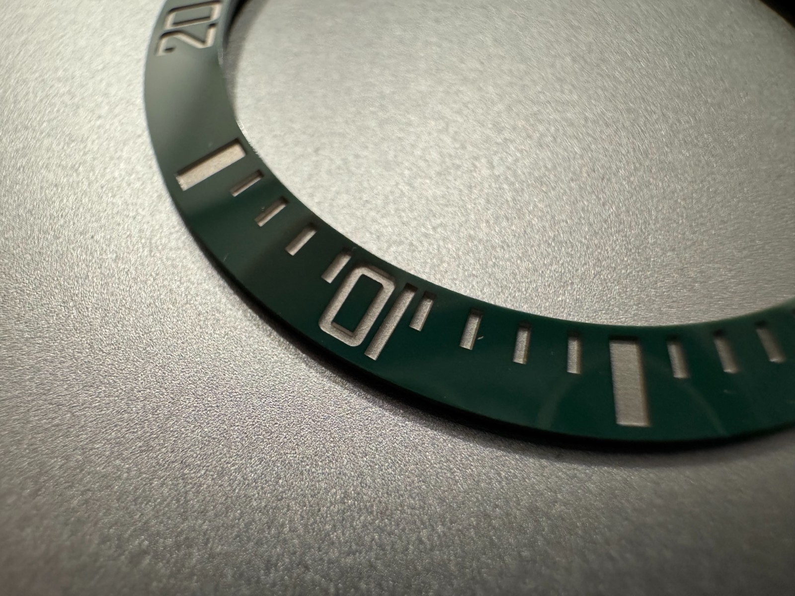 Custom Made Green Watch Bezel Insert Fits Submariner 40 mm Rolex Hulk 116610LV