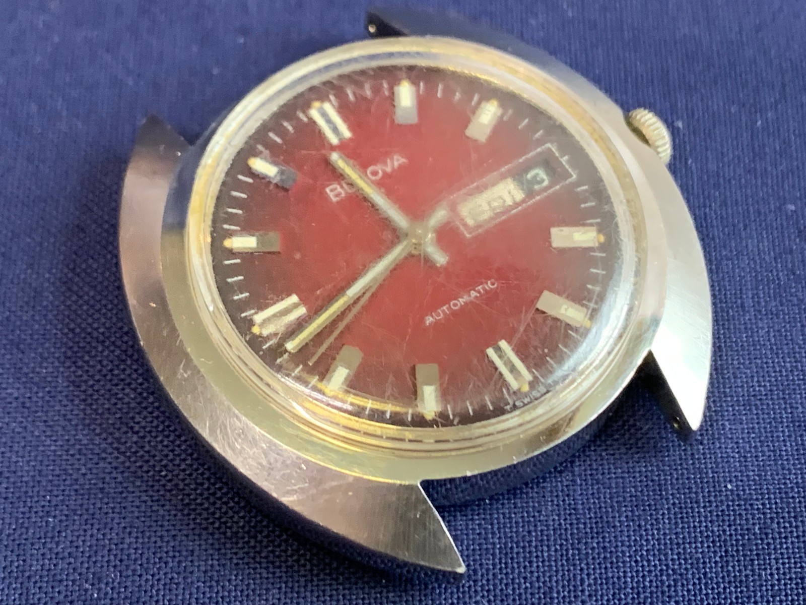 Vtg Bulova Mens Automatic Watch Face Red Dial Day Date Calendar *RUNNING*