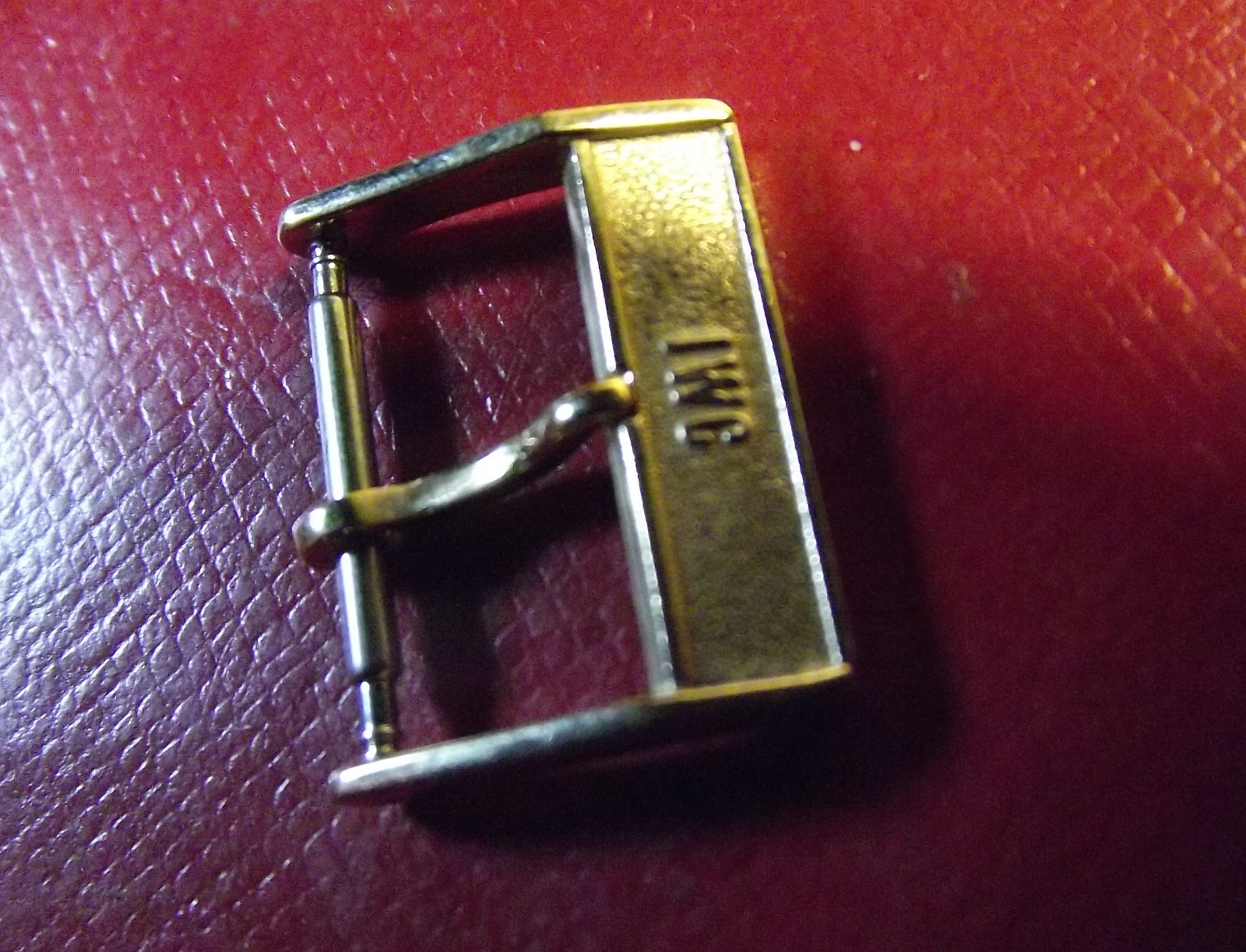 I.W.C. – RARE VINTAGE ’50/60 BUCKLE – 16mm INSIDE – YELLOW GOLD COLOR – SWISS