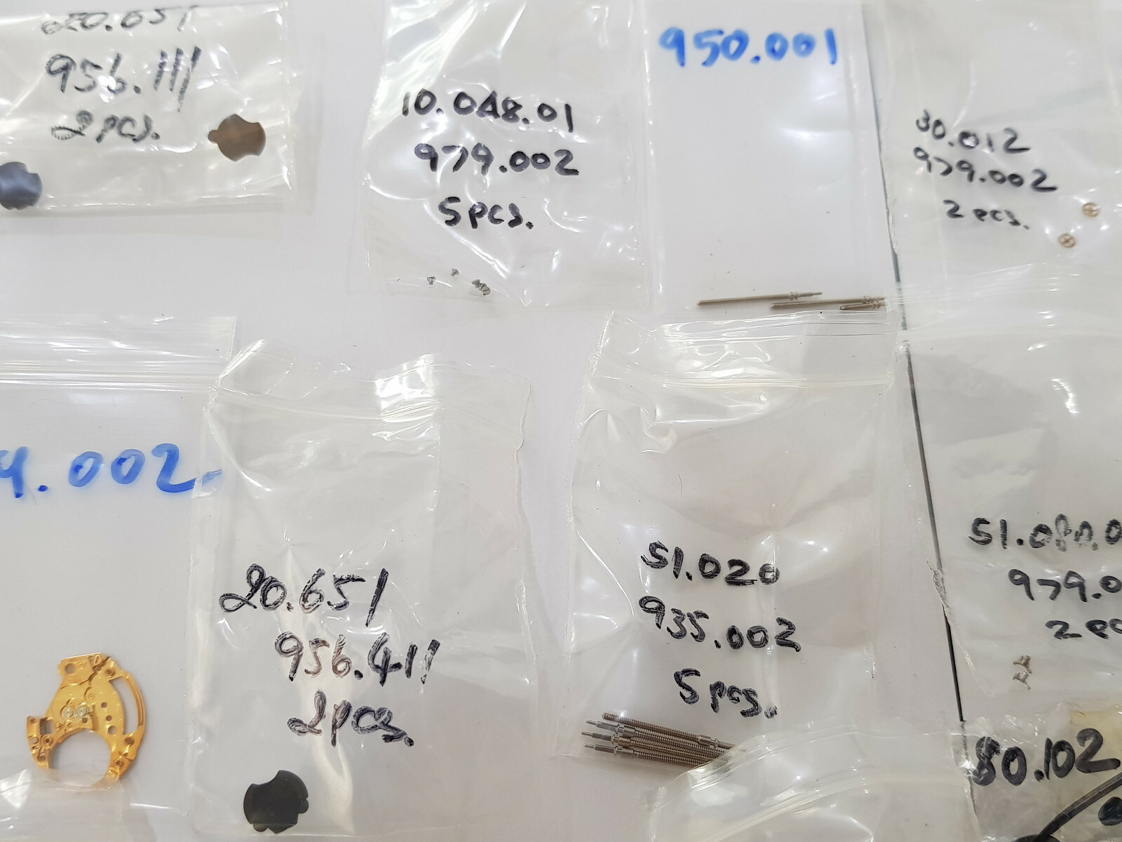 Hugh Lot Swiss movement parts assorted model ETA ESA 956.111 950.001 955.421 etc