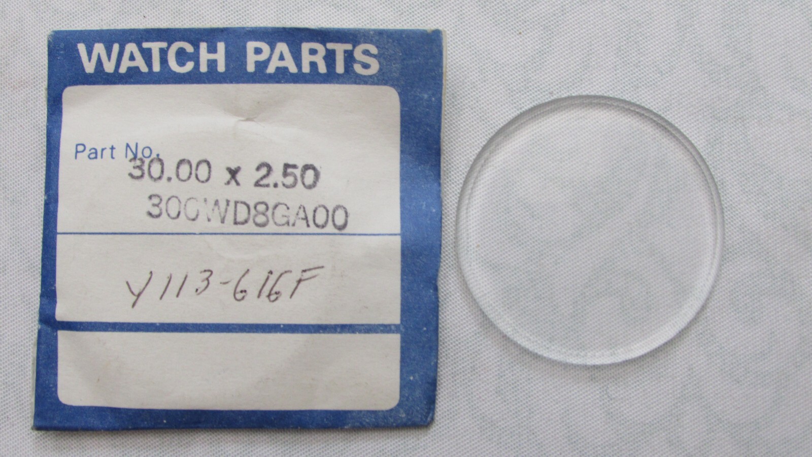 VINTAGE NOS ORIGINAL SEIKO CRYSTAL 300WD8GA00 FOR 3002-300W Y113-616F WC2