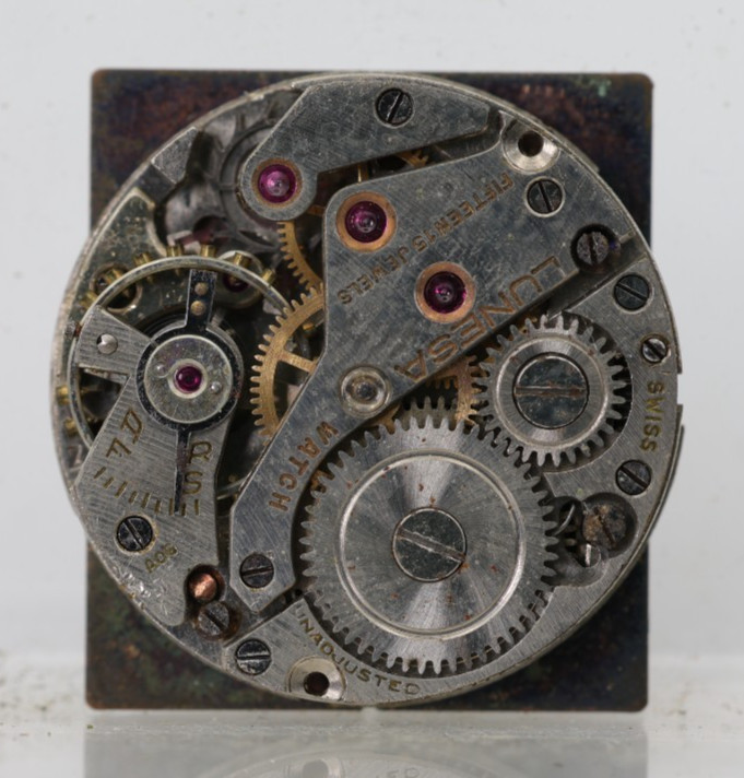 LUNESA 15j SWISS WRIST WATCH MOVEMENT 19.65mm DIAMETER FOR REPAIR (GK)