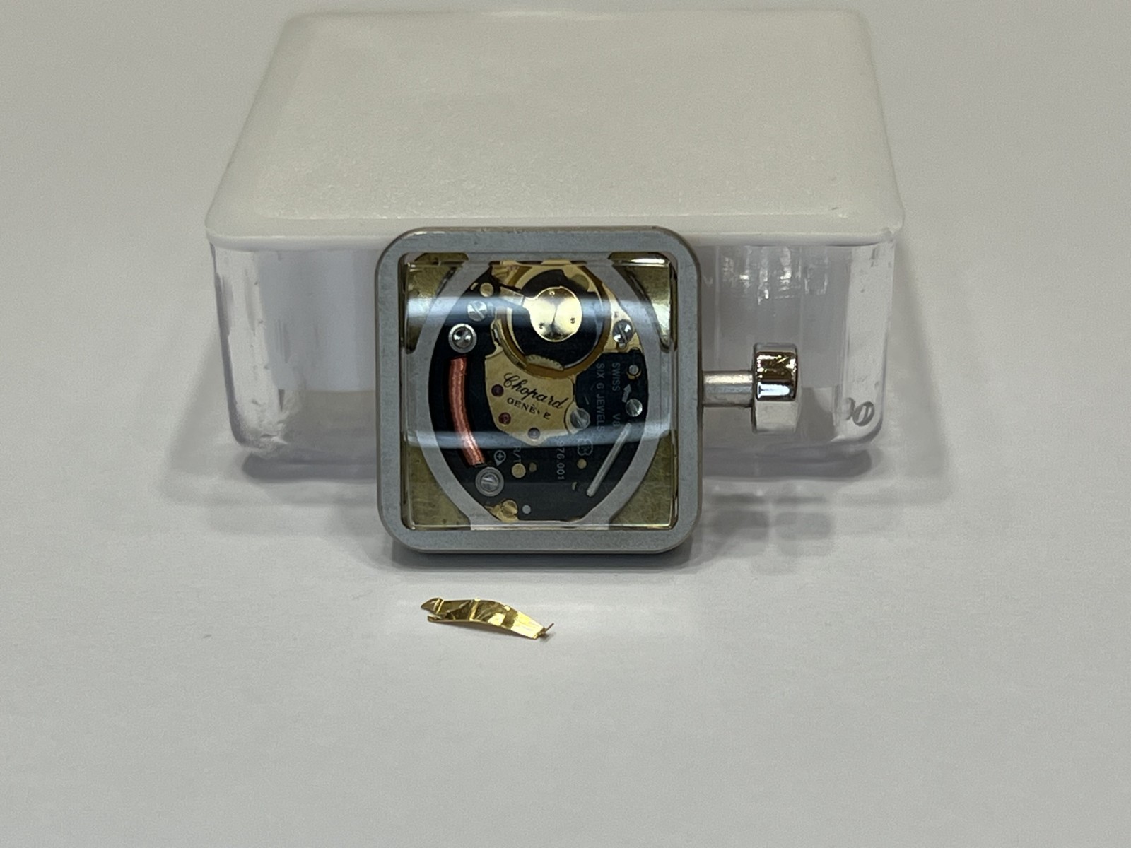 Chopard Geneve Gold Crown 18k & Movement & Dial & Glass Quartz Eta 976.001 Swiss