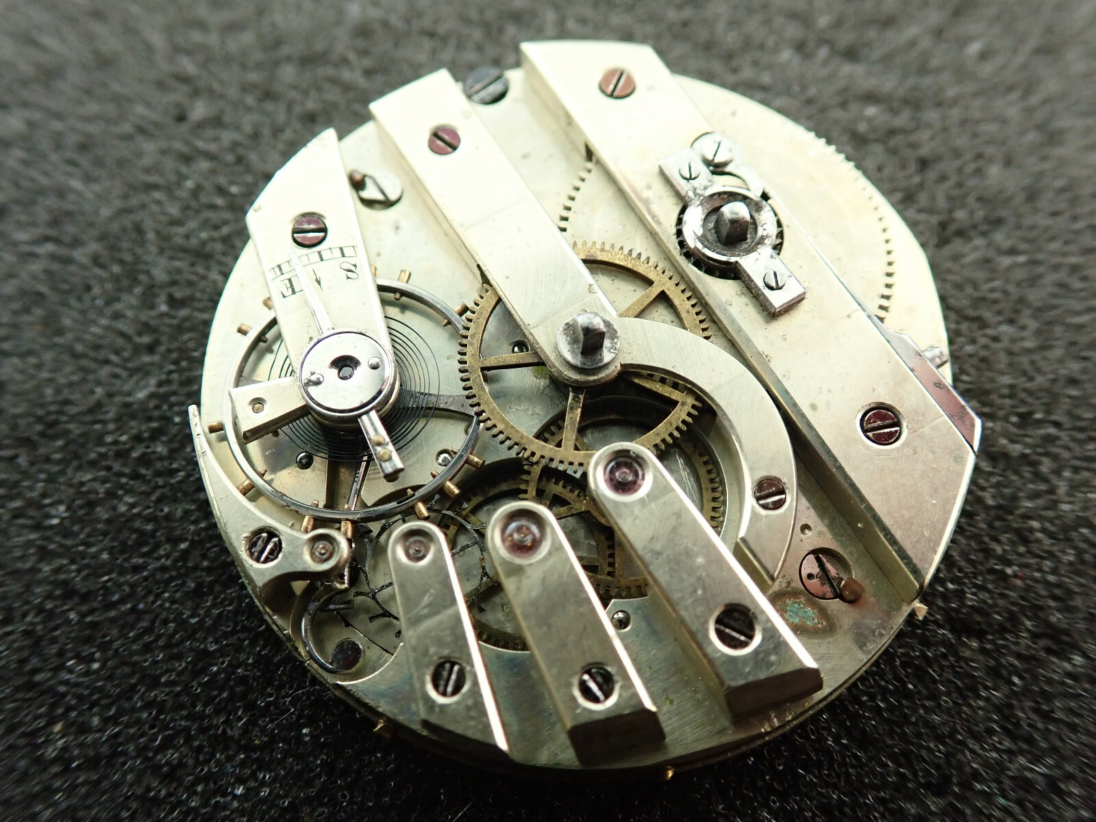 VINTAGE 38.4MM JULES HUGUENIN KEY WIND/KEY SET POCKET WATCH MOVEMENT-NOT RUNNING