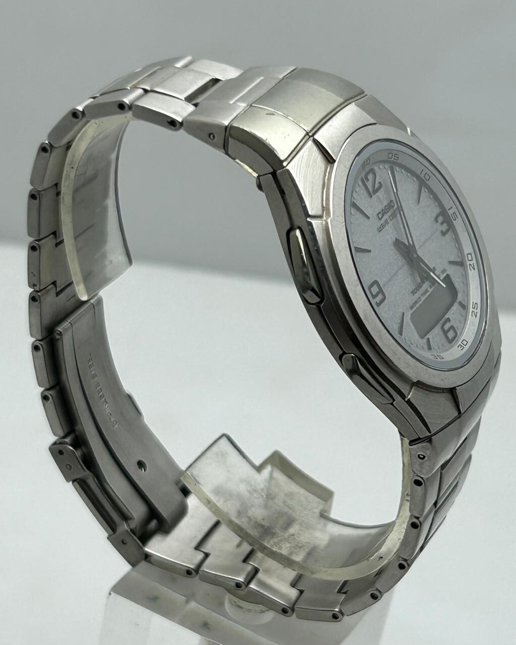 Vintage Casio Wave Ceptor Tough Star Quartz Men’s Wrist Watch(For Parts)