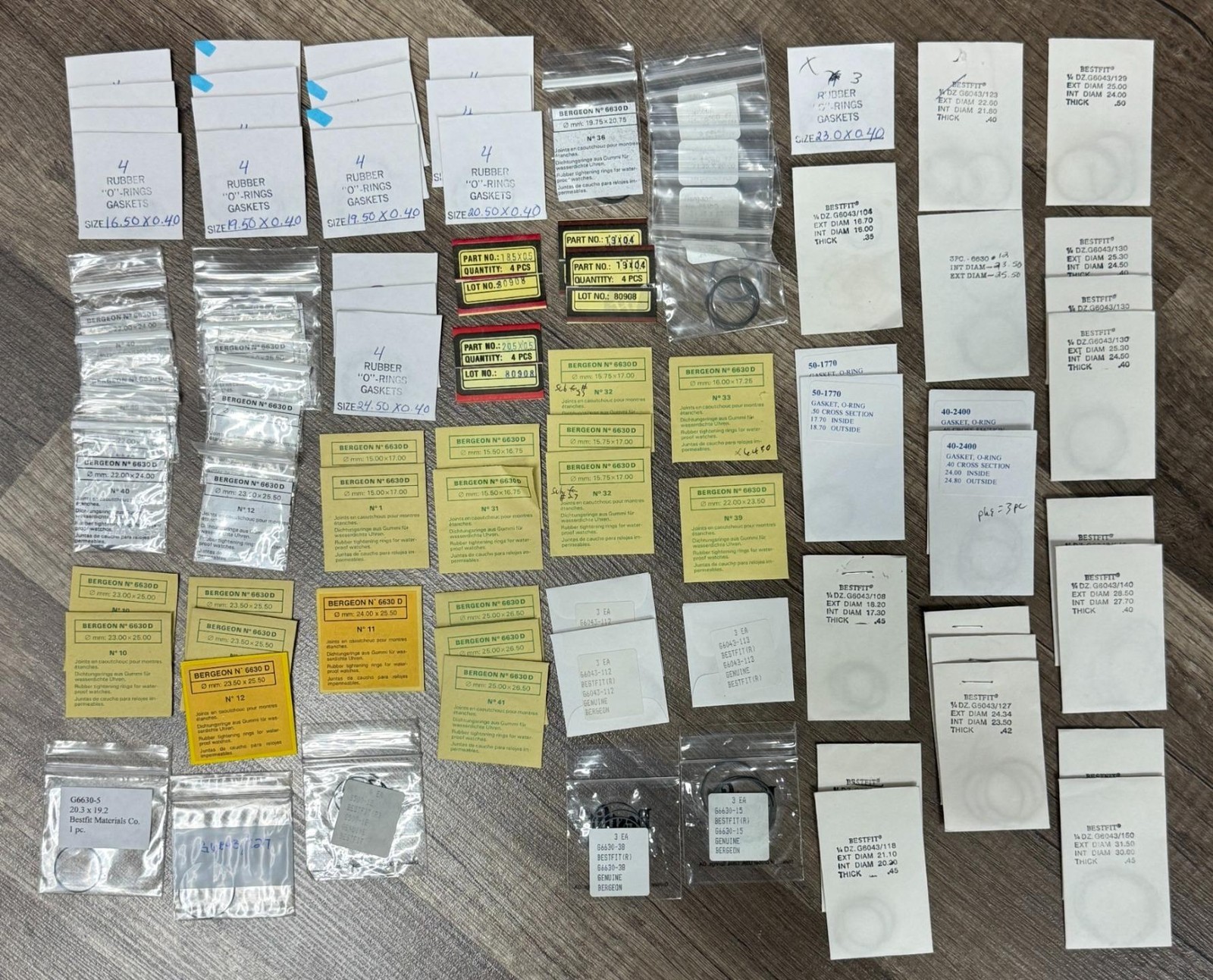 83 PACKS WRISTWATCH CASE BACK GASKETS NOS WATCH GASKETS BERGEON & OTHERS 4 PARTS