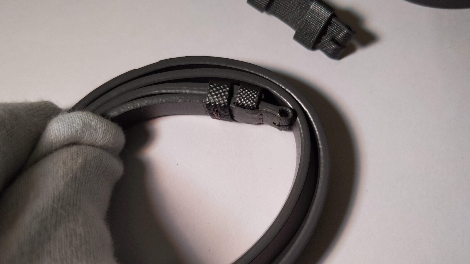 Calvin Klein Grey/Gray/Gris Band/Strap Stylish 9mm at the watch, 9mm.