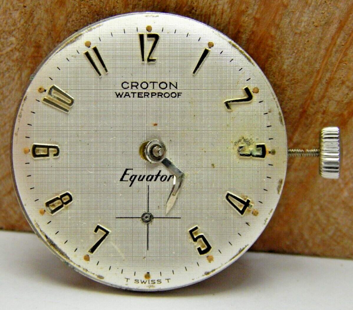 Vintage Croton Equator V37 B4804 men’s wrist watch movement with dial & crown
