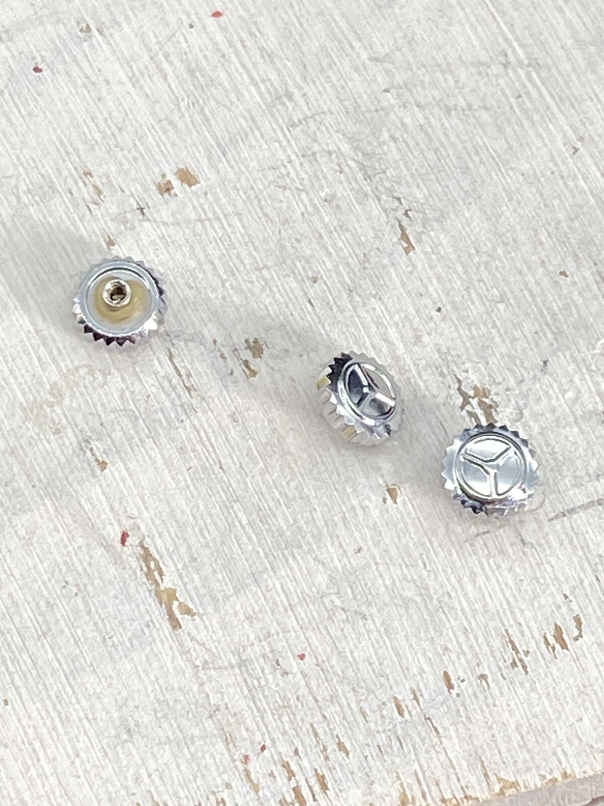 NOS Rodania Crown 4.4 X 1.55 Mm Tap 0.9 Dustproof Silver Color