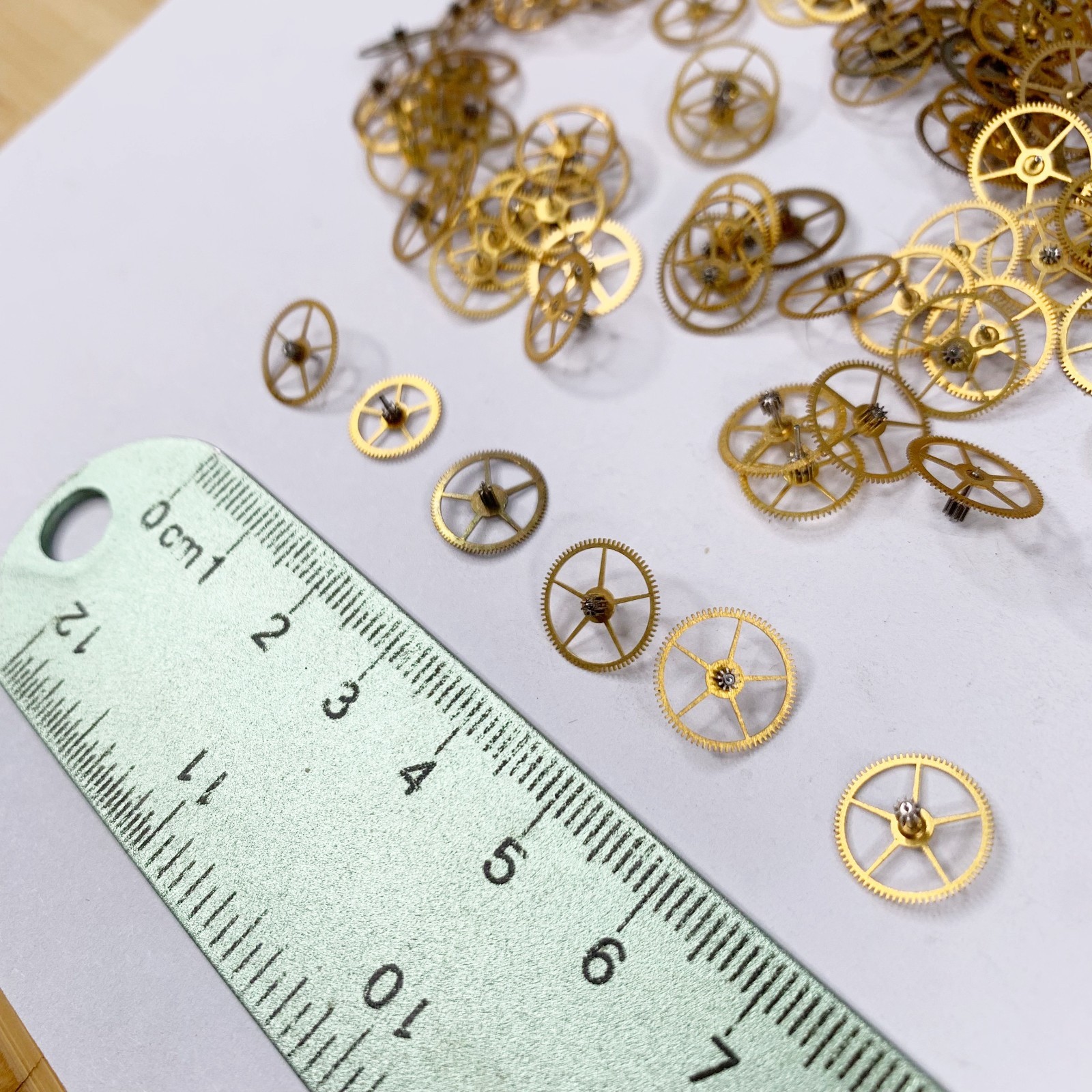 25 Watch Wheels 10-11mm Steampunk Gear Part Art Watchmaker Repair Lot Pocket Cog