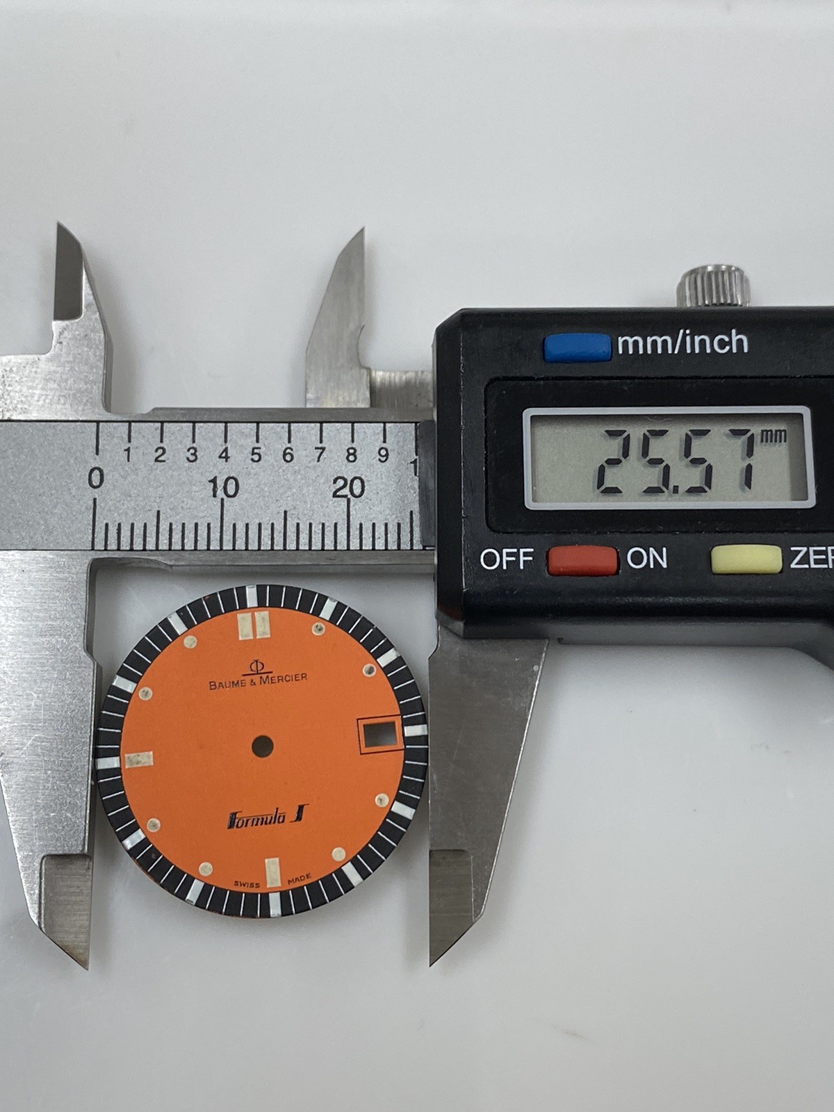 Original Baume & Mercier Formula S MV04O16 Orange/Black Dial