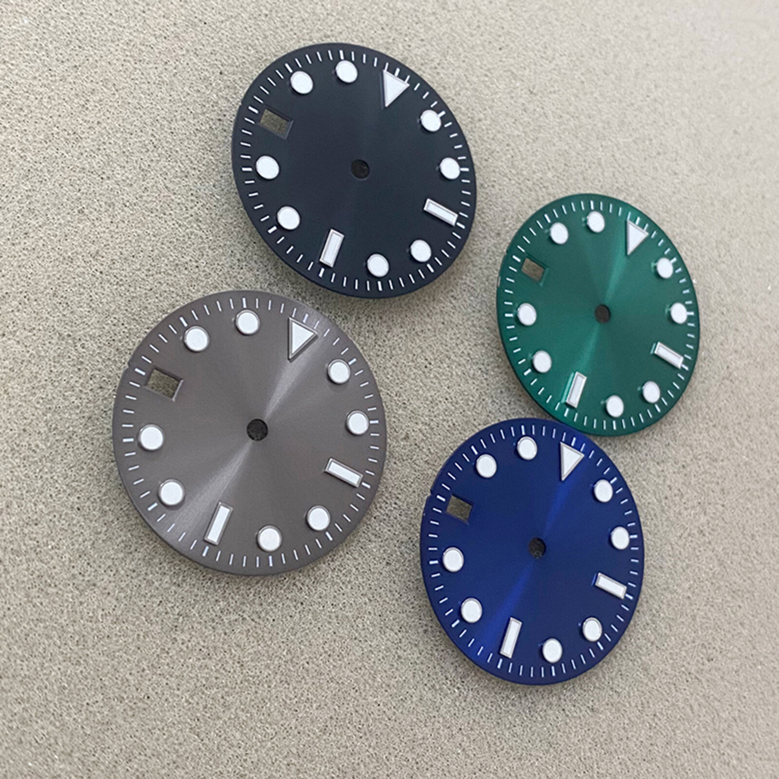 28.5mm Watch Dial 9 o’clock Calendar Dial Green Luminous for NH35 Movement