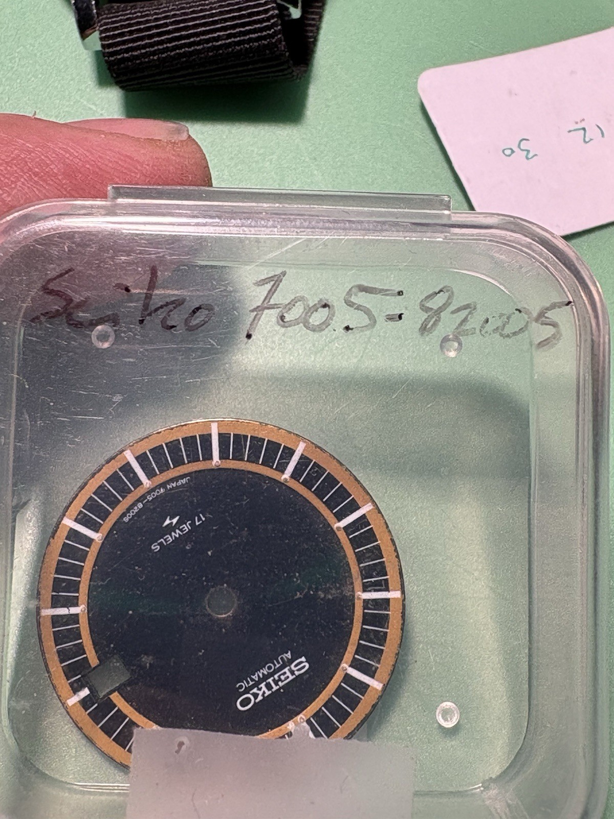 Seiko 6106 8200S Green Round dial