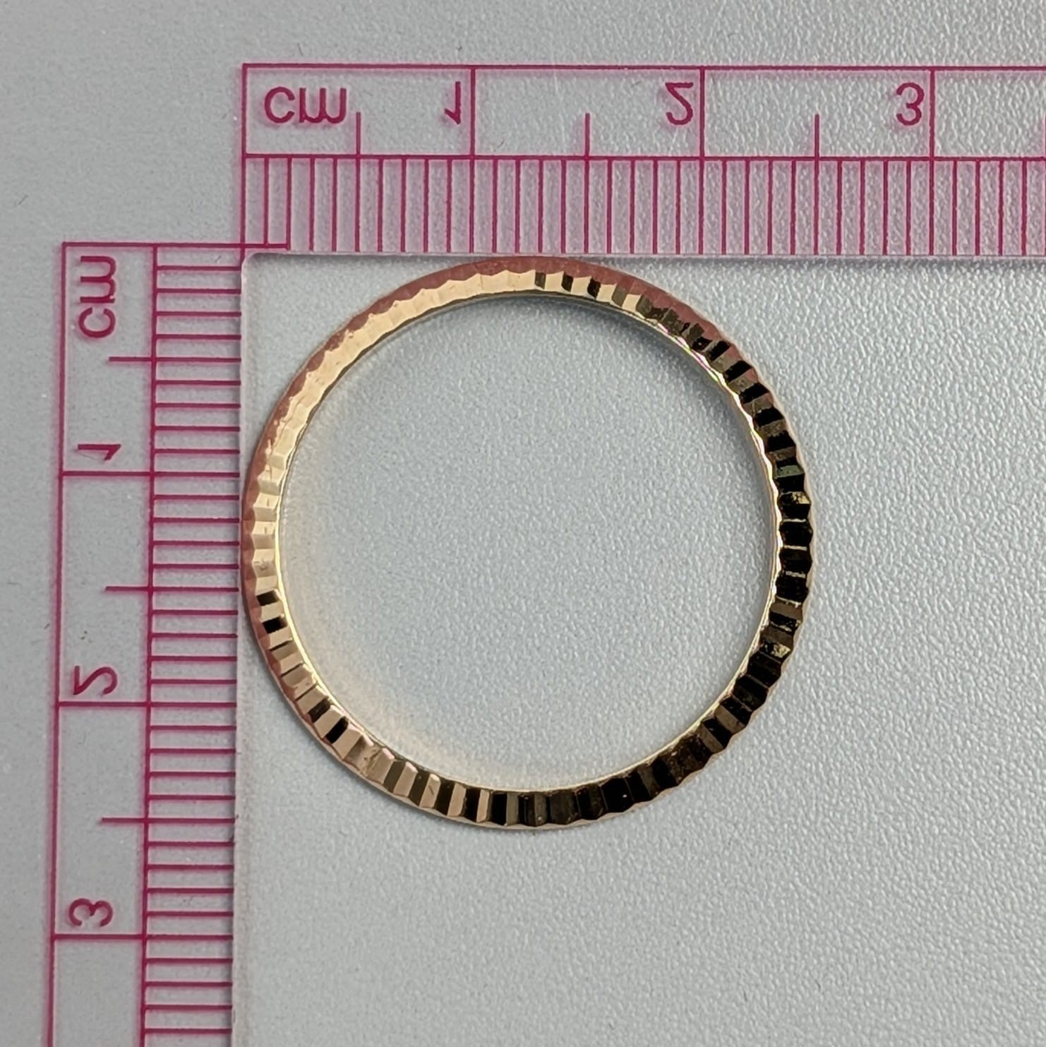 Genuine Rolex 18K Yellow Gold Fluted Bezel for 26mm Datejust