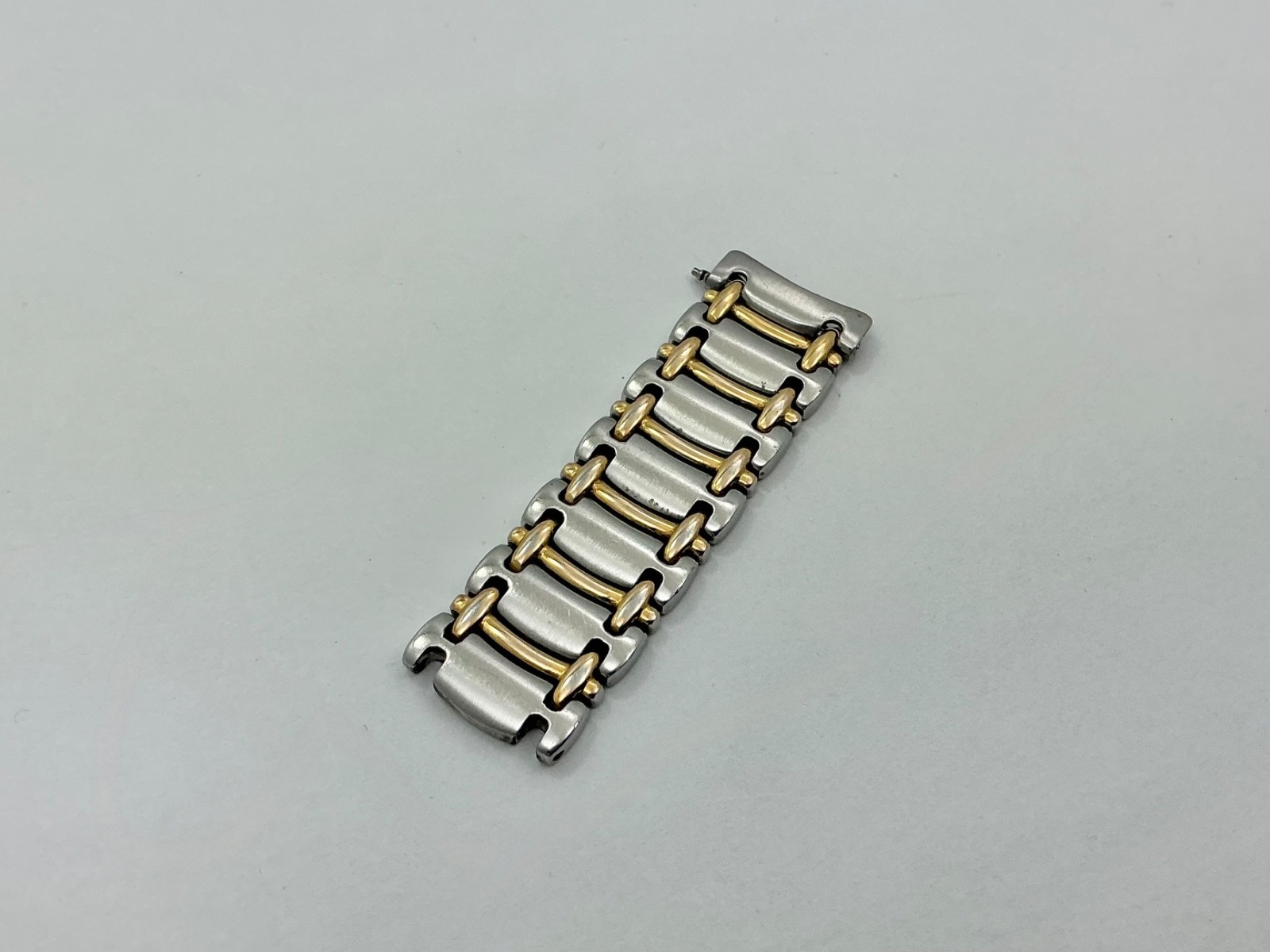 Movado CONTINUOUS Partial Band 81 E3 815 5 Stainless Steel and Gold Tone 14mm