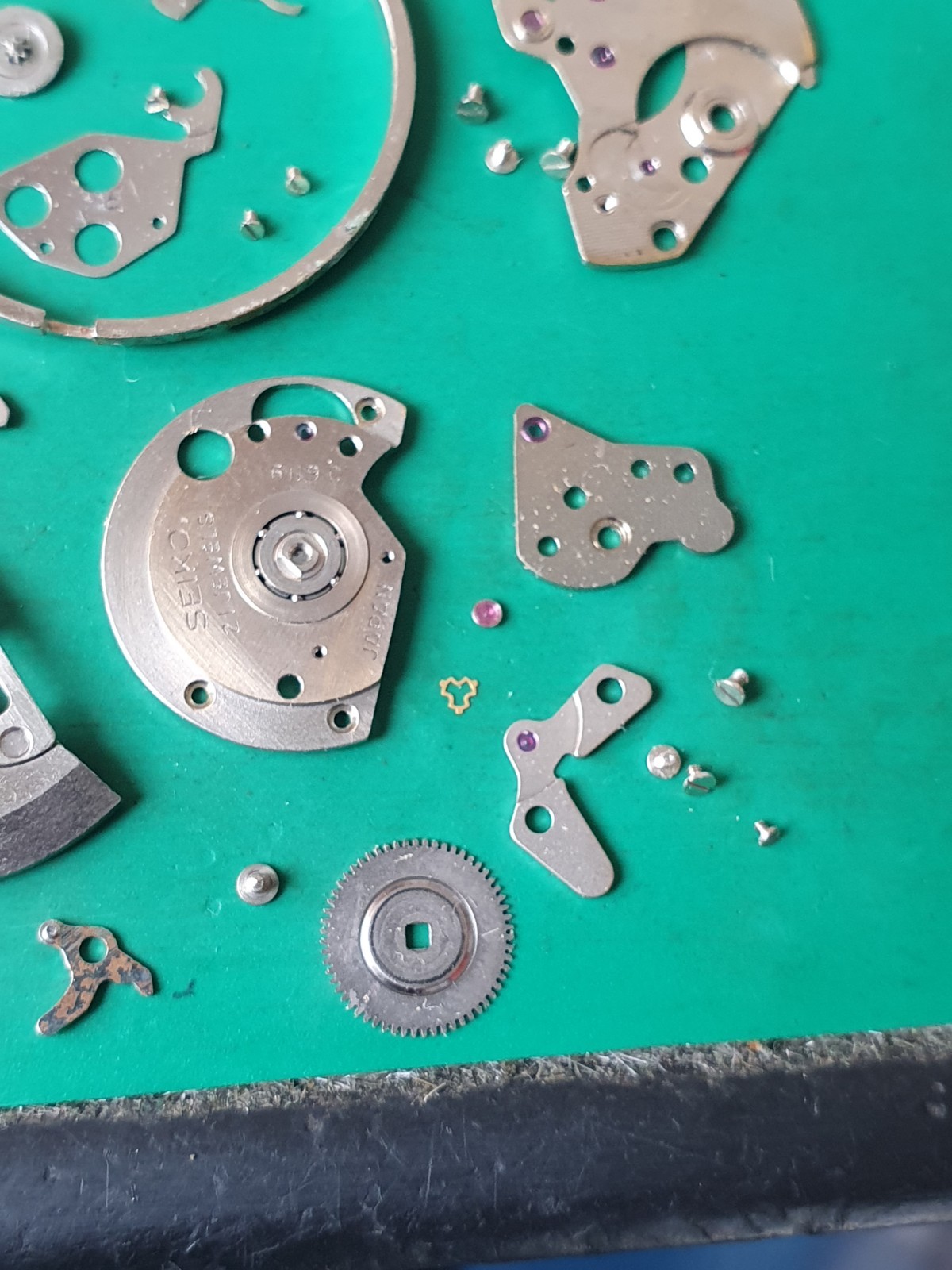 SEIKO 6119 C ORIGINAL PARTS (Single Sales Possibility)