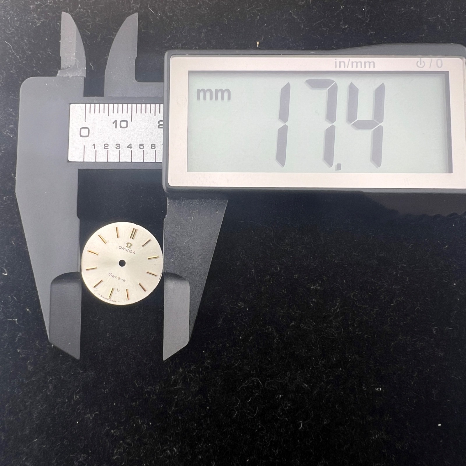 Omega Geneve Lady 17.5mm Watch Dial, No Hour Numbers