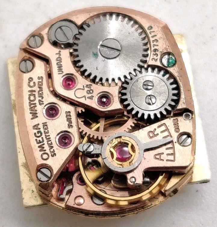 Vintage Omega Cal. 484 17 jewel watch movement running