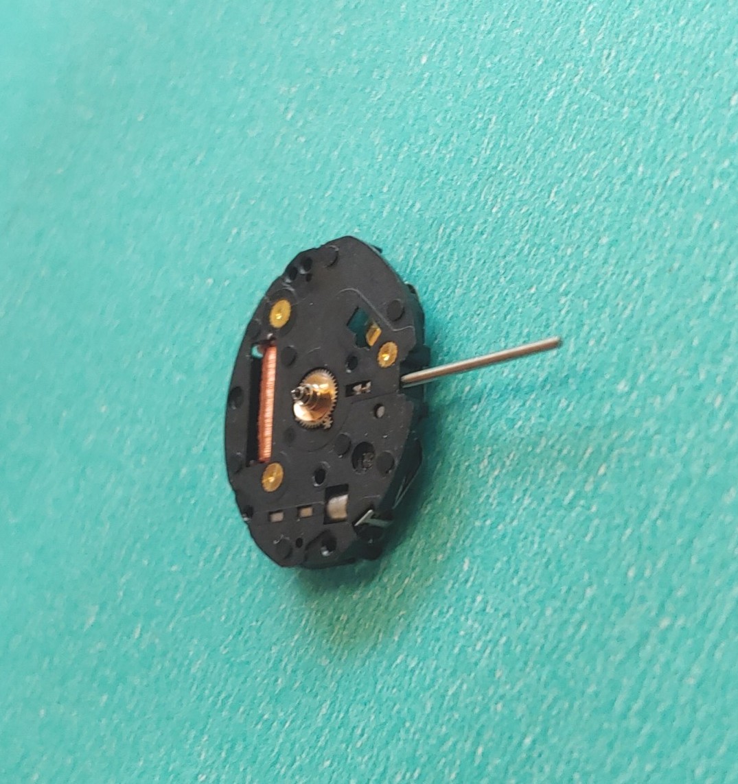 TMI VX11A- 3 Hand Quartz Watch Movement. NOS. Sets, Runs 24 Hours.