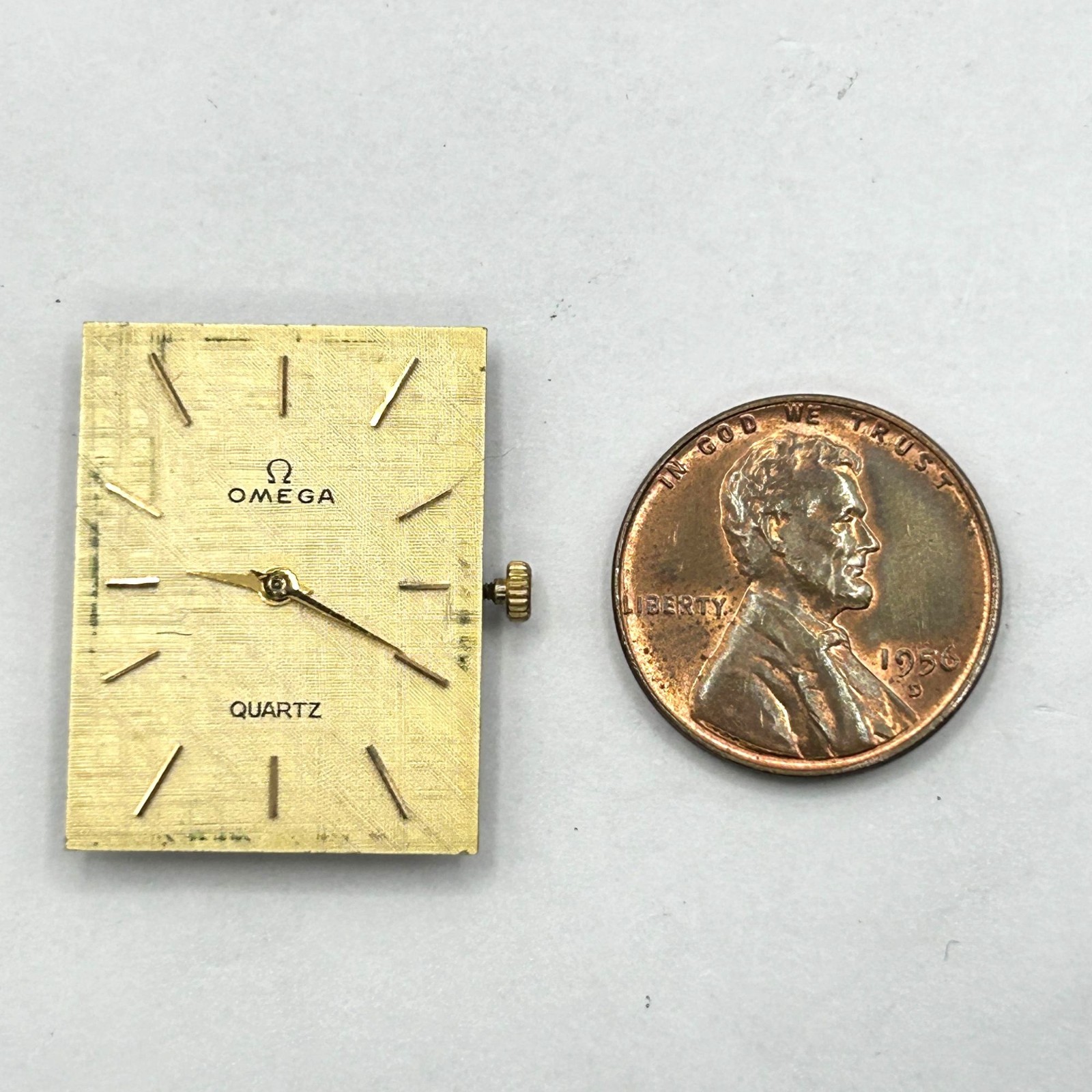 Vintage OMEGA 1380 7 Jewels Quartz Wristwatch Movement ONLY – Working