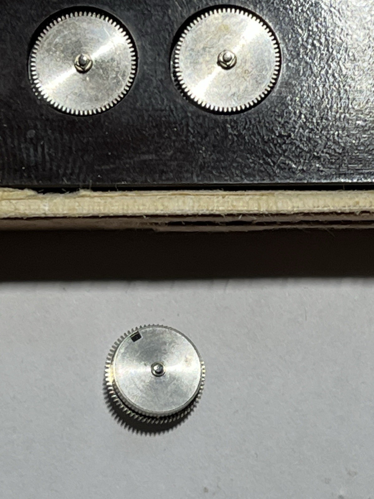 Bulova 8AE Mainspring Barrels Complete With Barrel Arbor And Mainspring N.O.S.