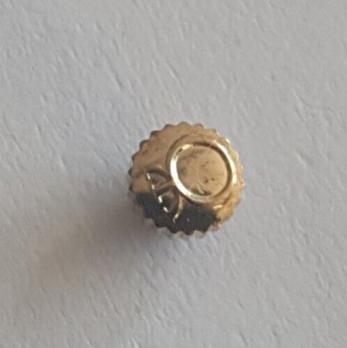 Milus Undercut Gold Plated Crown