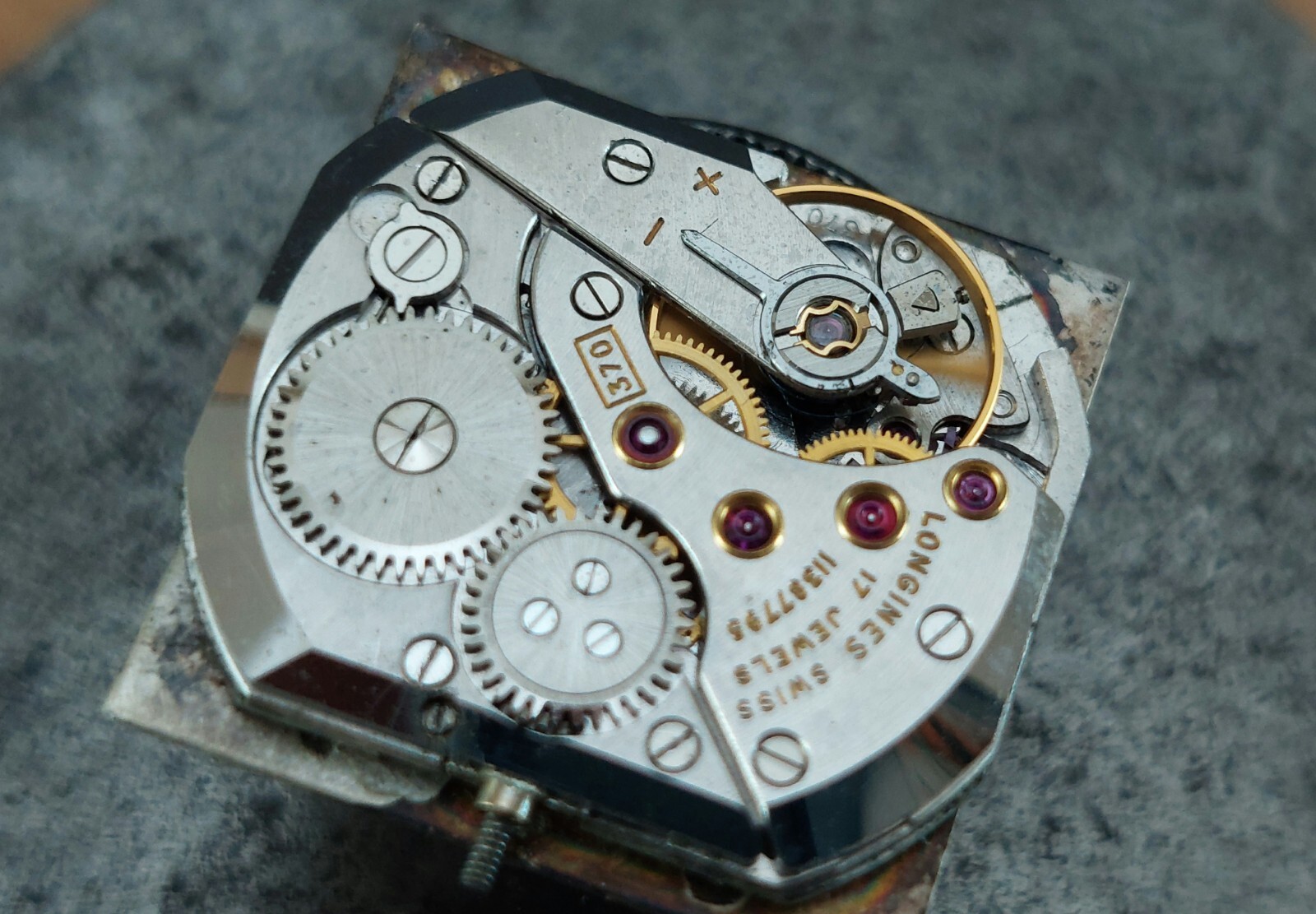 Original LONGINES Hand-Winding Movement Caliber 370. Running Well