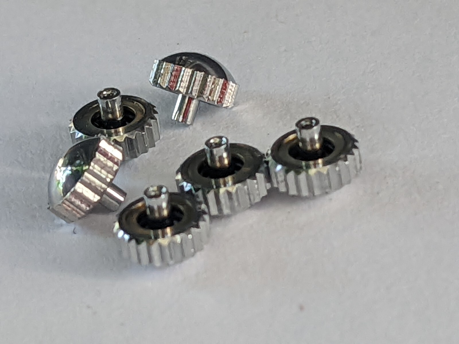 Waterproof crown diam. 5.25mm, tap 0.90mm, tube 2.50mm Chrome or Gilt x 6 pcs