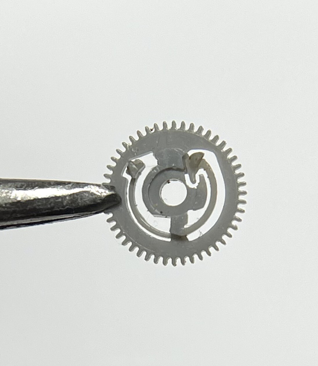 Citizen 8200A Movement Replacement Part 103-65 Date Rotation