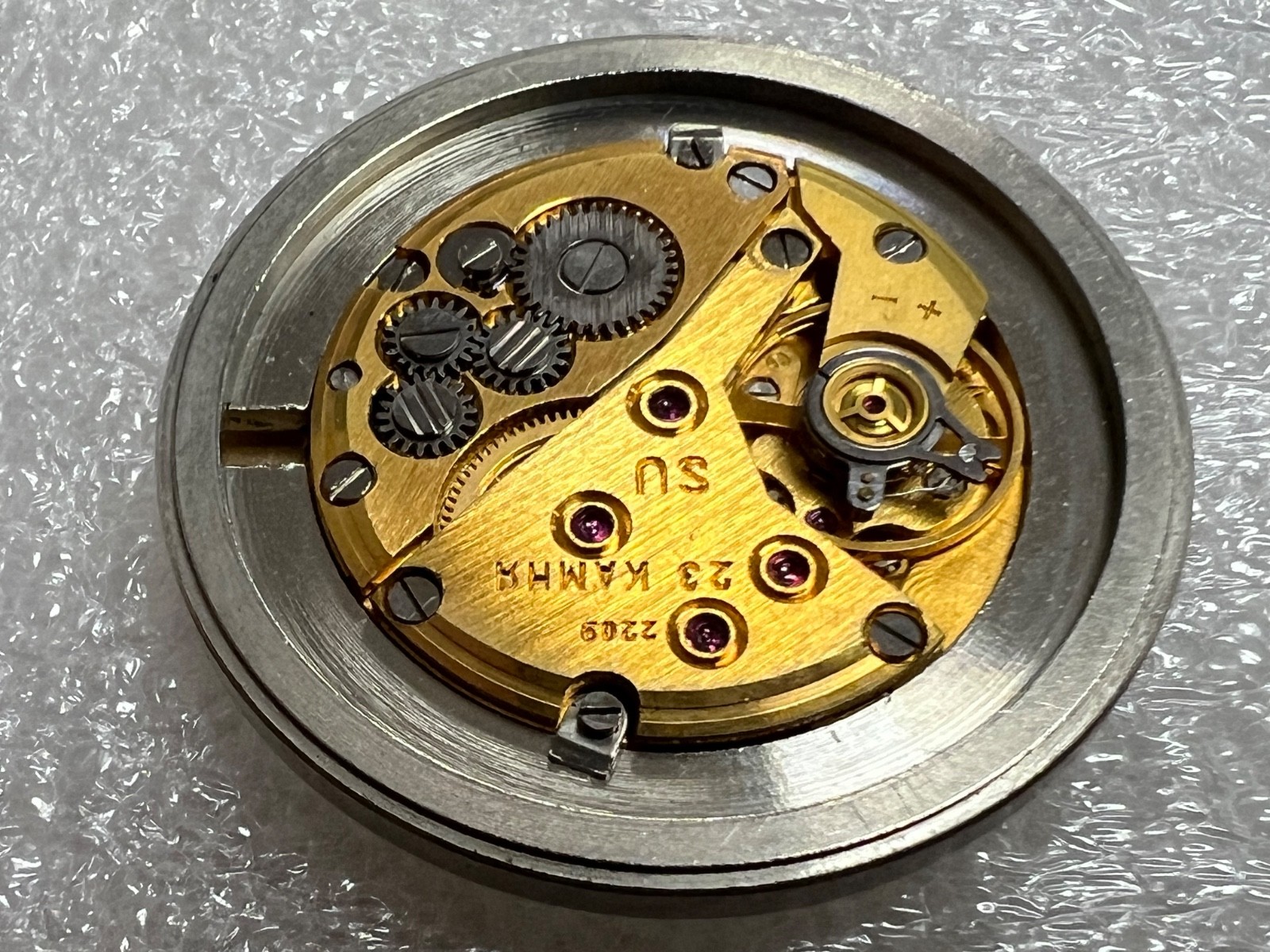 USSR LUCH movement 2209 caliber Gold Plated watch mechanism. FOR PARTS .